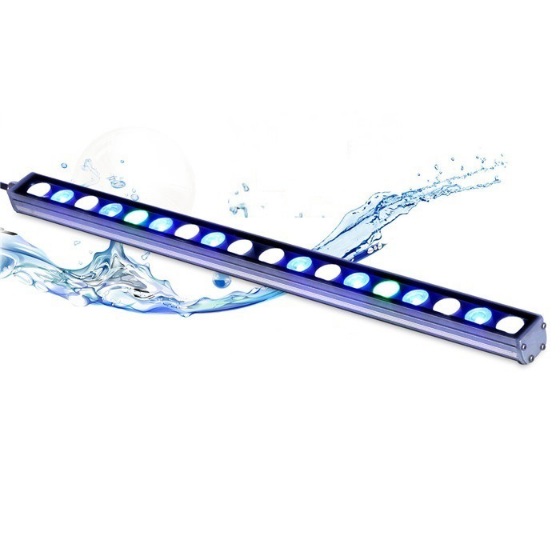 Aquarium light outlet bar